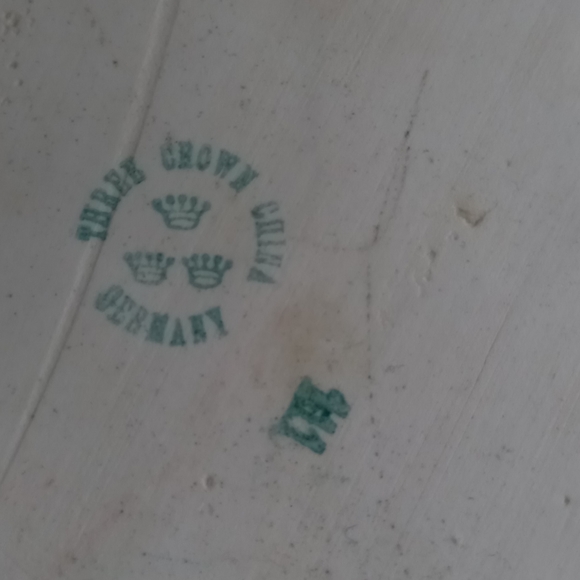 Vintage floral platter - Picture 3 of 7